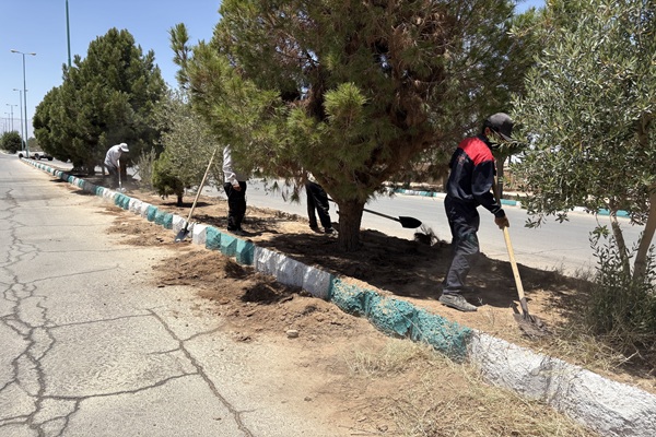 اجرای طرح جامع آبیاری برای فضای سبز شهر اشکذر